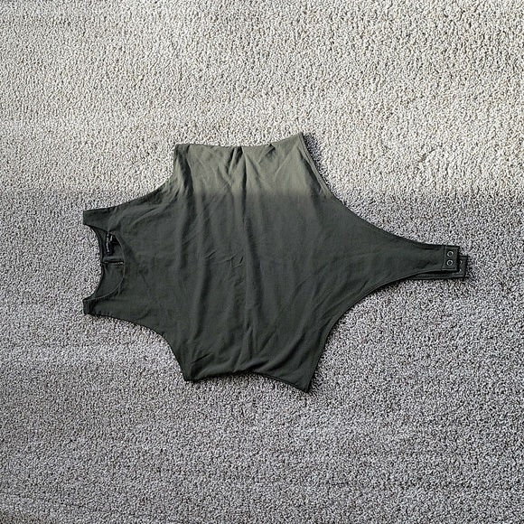 Banana Republic Bodysuit - Picture 1 of 6